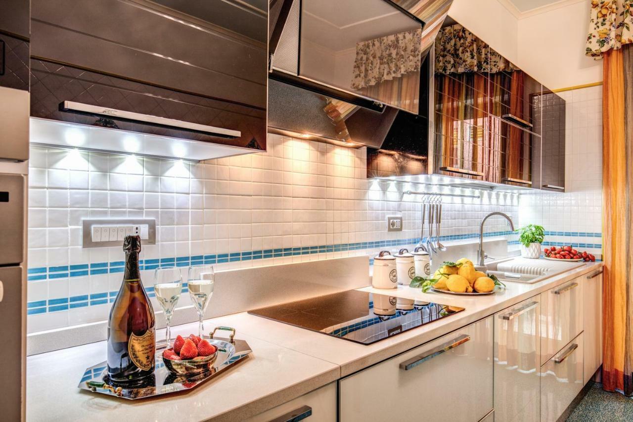 Апартаменты Domus Vittoria - The Luxury Quintessence Сорренто Экстерьер фото